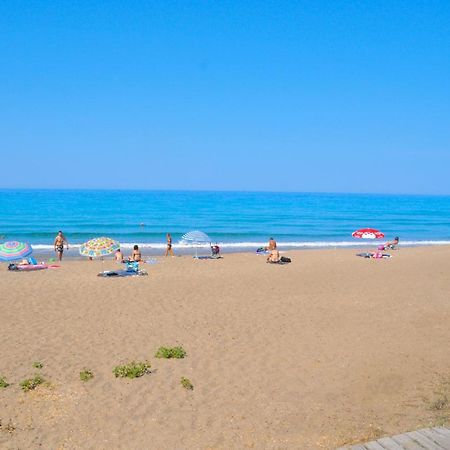 Holiday Studio Apartments Yannis On Agios Gordios Beach In Corfu ภายนอก รูปภาพ